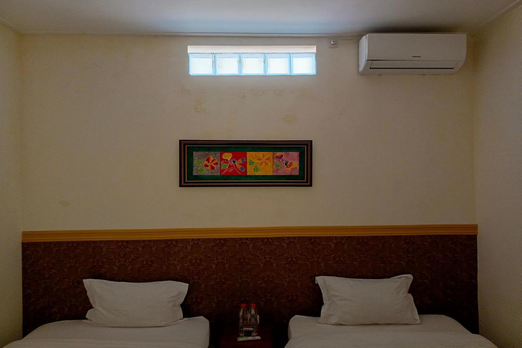 Adisa Homestay Malang Eksteriør bilde