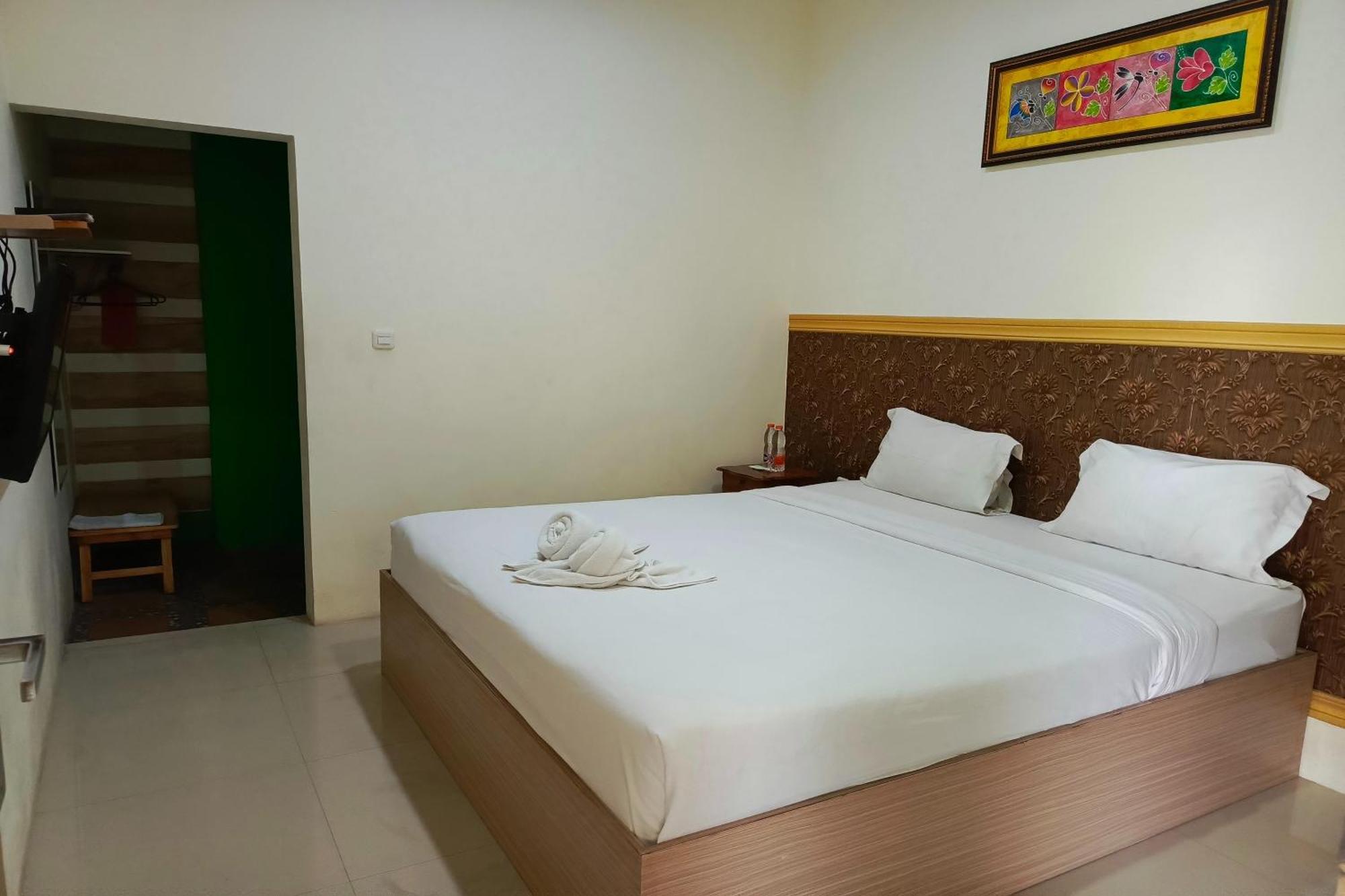 Adisa Homestay Malang Eksteriør bilde