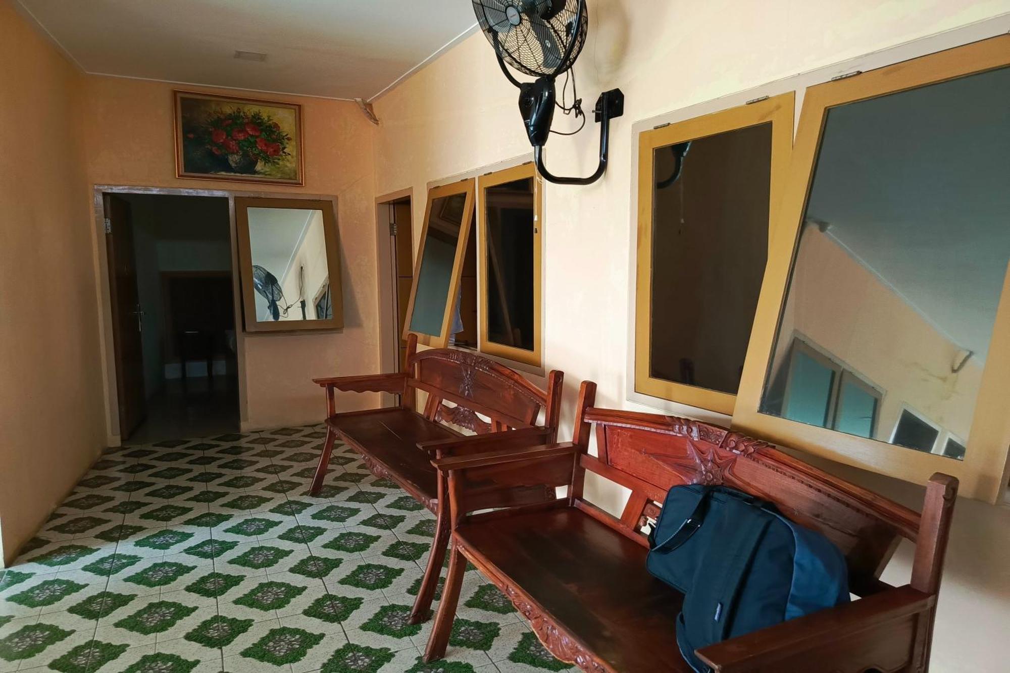 Adisa Homestay Malang Eksteriør bilde